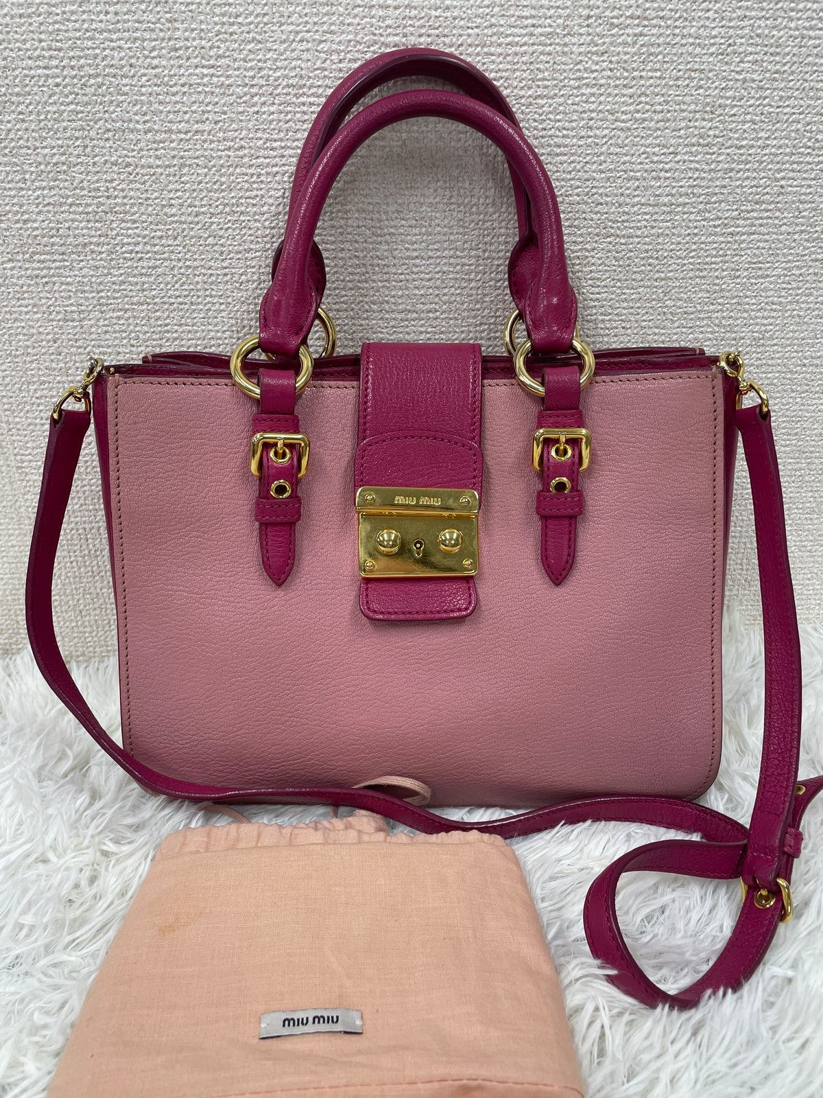 Miu Miu Pink Handle Bags A-19203