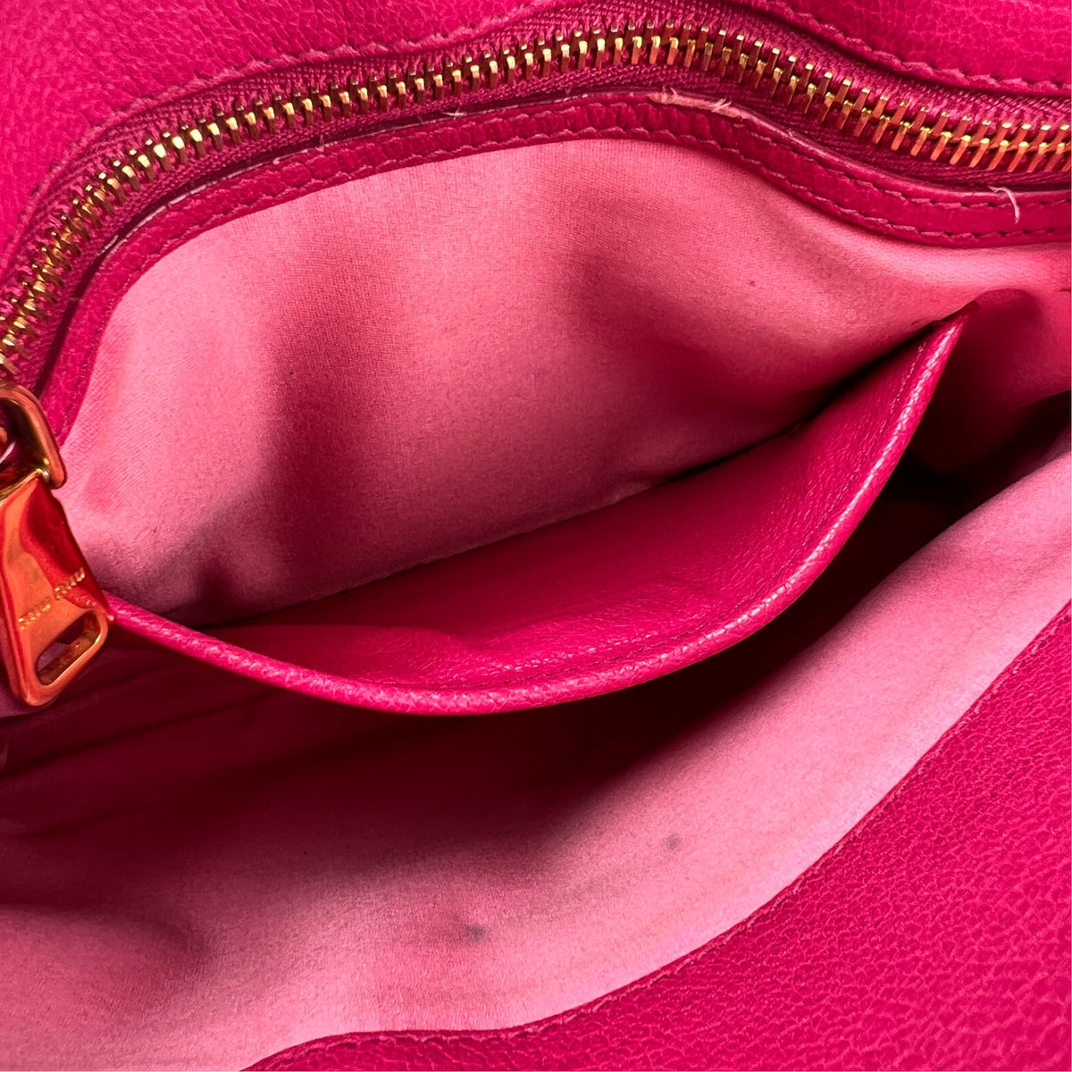 Miu Miu Pink Handle Bags A-19203