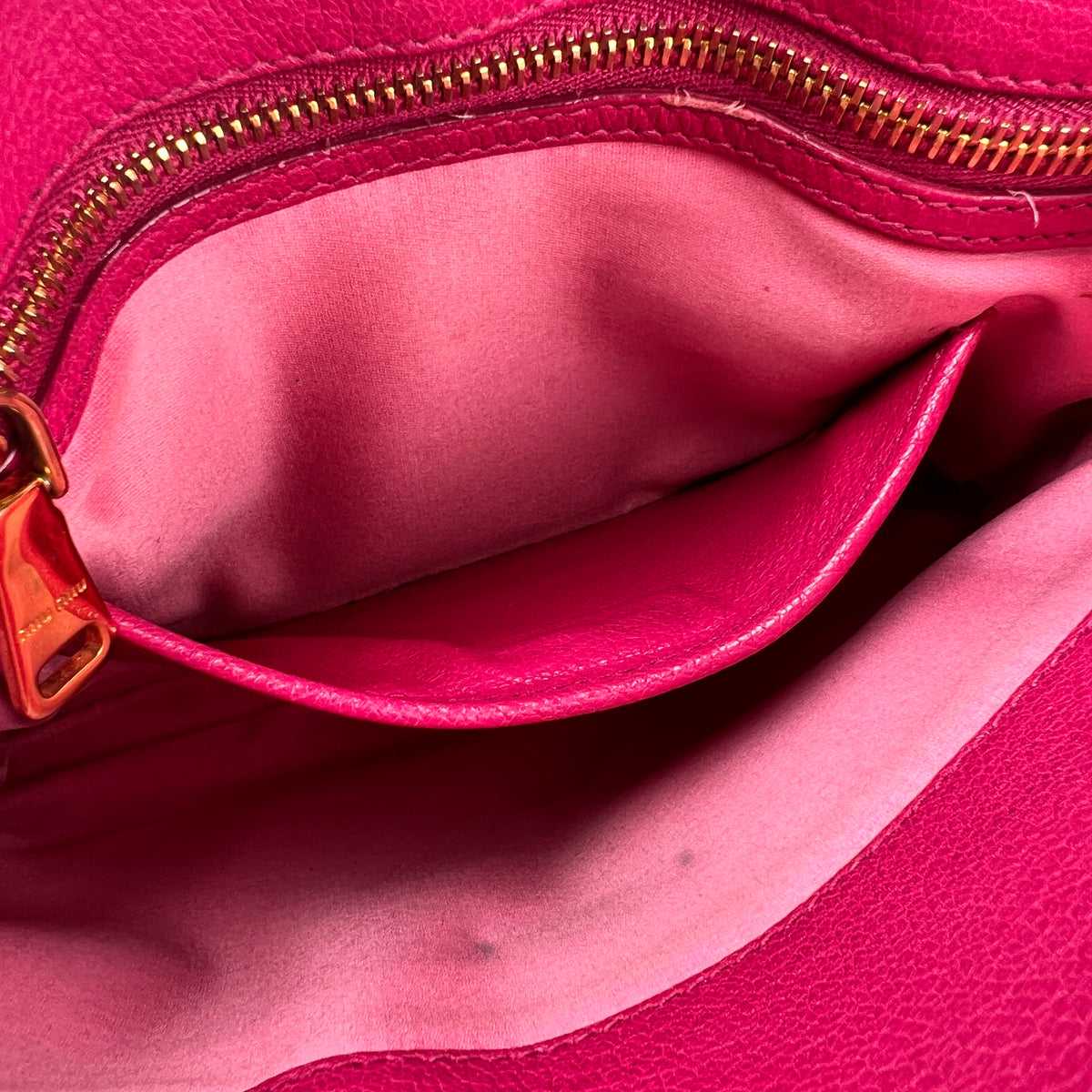 Miu Miu Pink Handle Bags A-19203