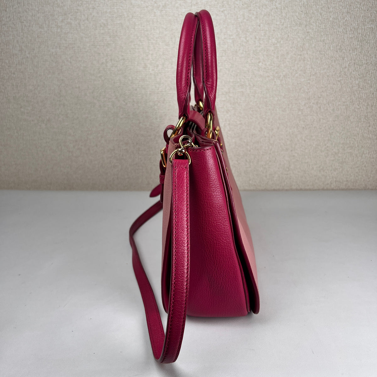Miu Miu Pink Handle Bags A-19203