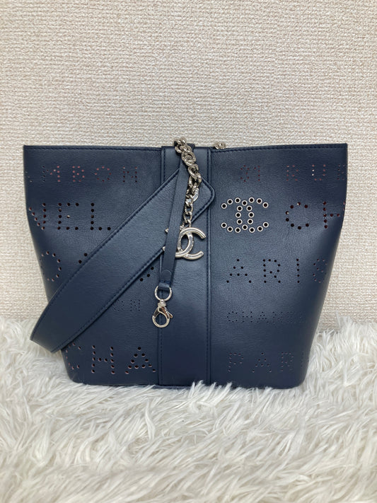 Chanel Navy Shoulder Bags A-19224