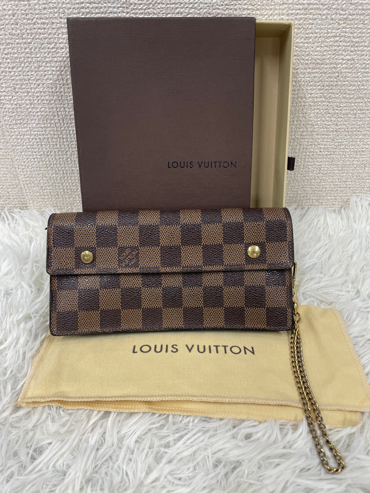 Louis Vuitton Brown Wallets A-19246