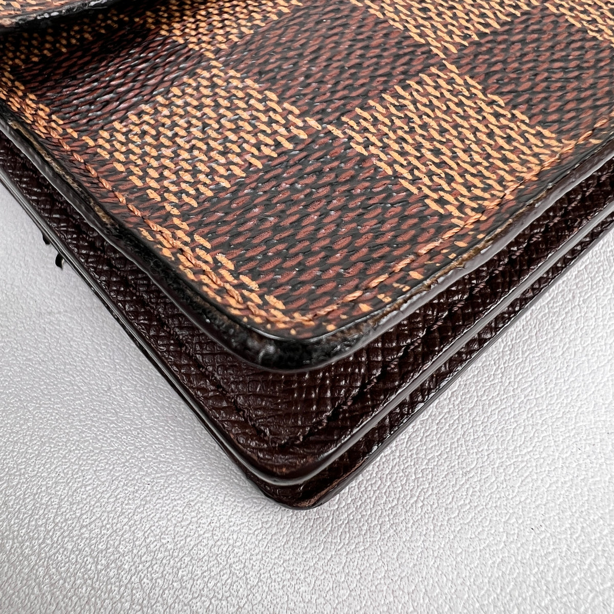 Louis Vuitton Brown Wallets A-19246