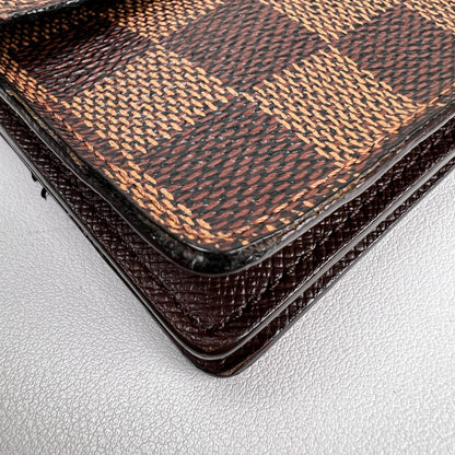 Louis Vuitton Brown Wallets A-19246