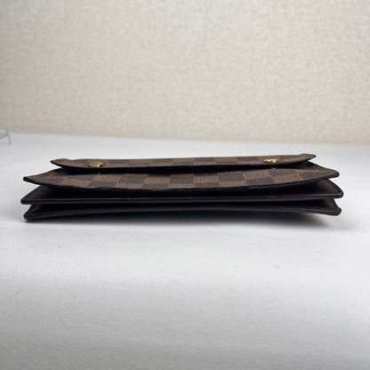 Louis Vuitton Brown Wallets A-19246