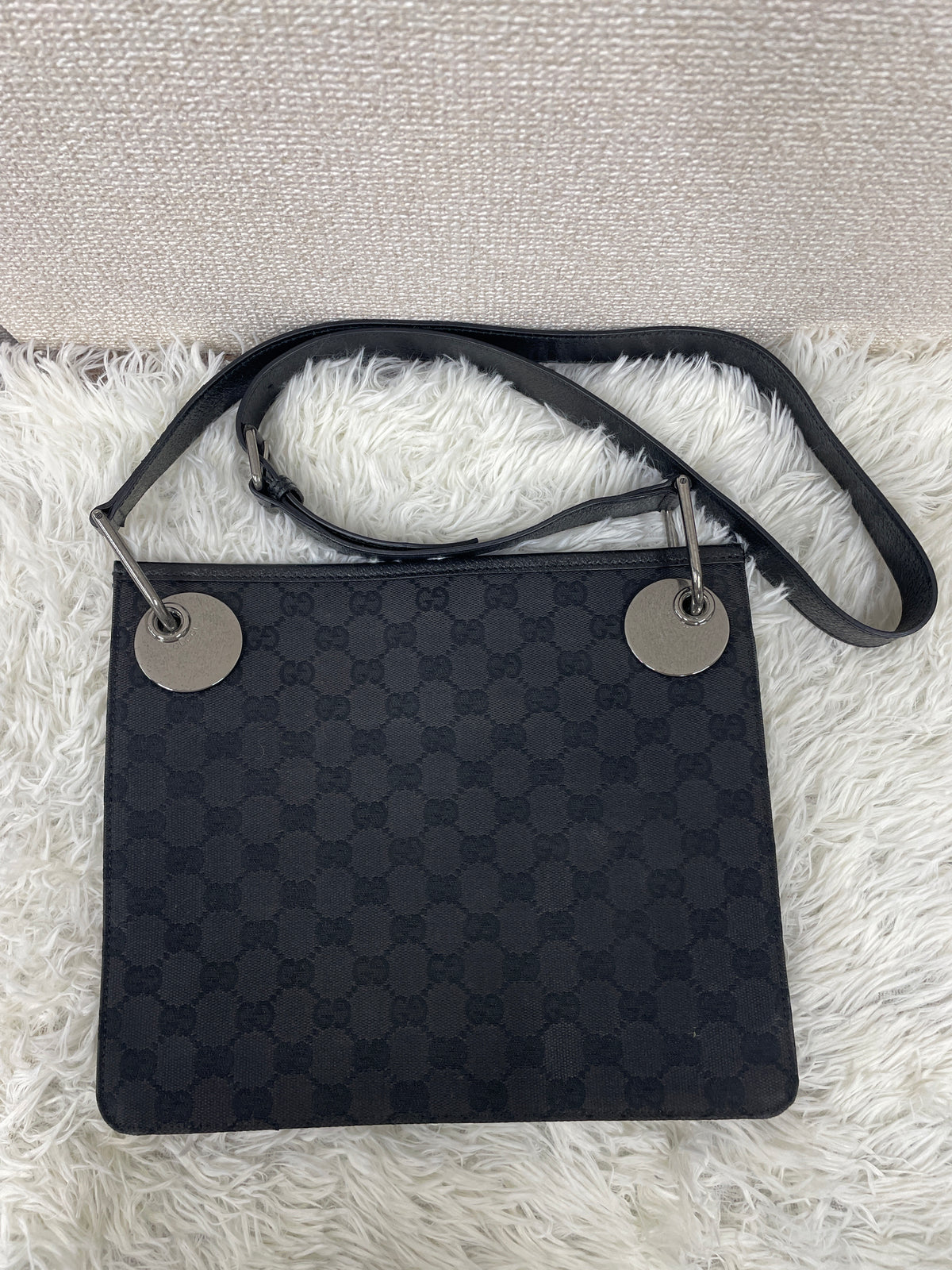 Gucci Gray Shoulder Bags A-19250