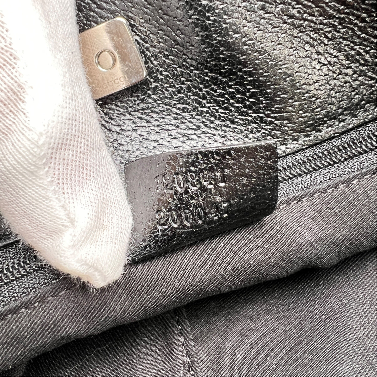 Gucci Gray Shoulder Bags A-19250