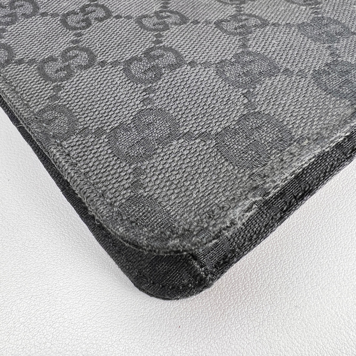Gucci Gray Shoulder Bags A-19250
