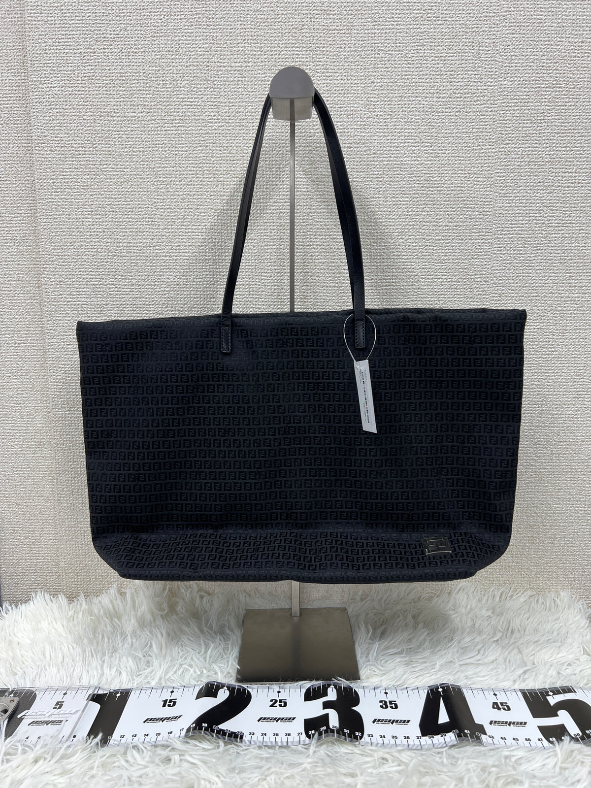 Fendi Black Tote Bags A-19254
