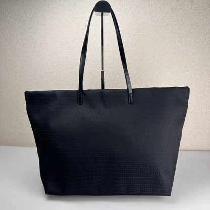 Fendi Black Tote Bags A-19254