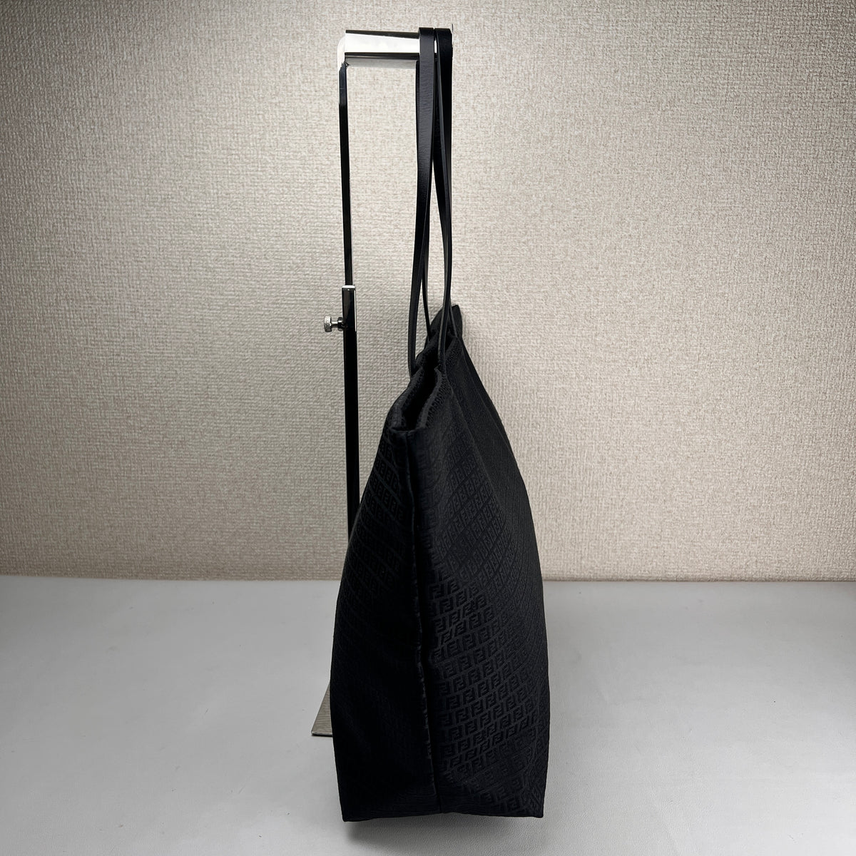 Fendi Black Tote Bags A-19254