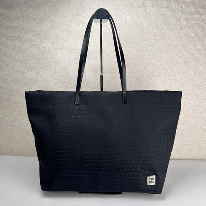 Fendi Black Tote Bags A-19254