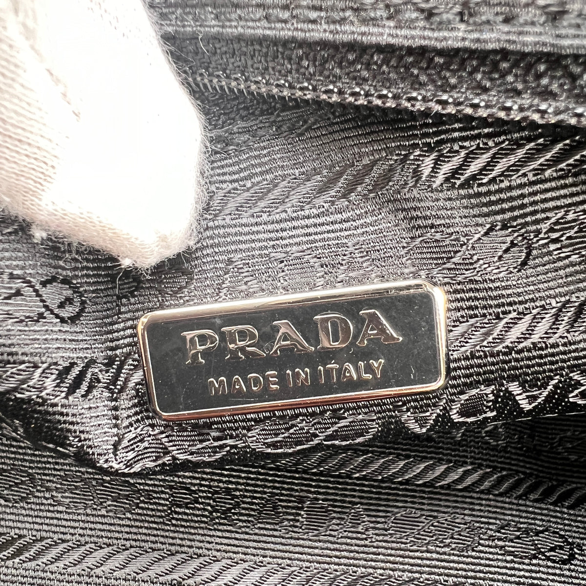 Prada Black Handle Bags A-19259