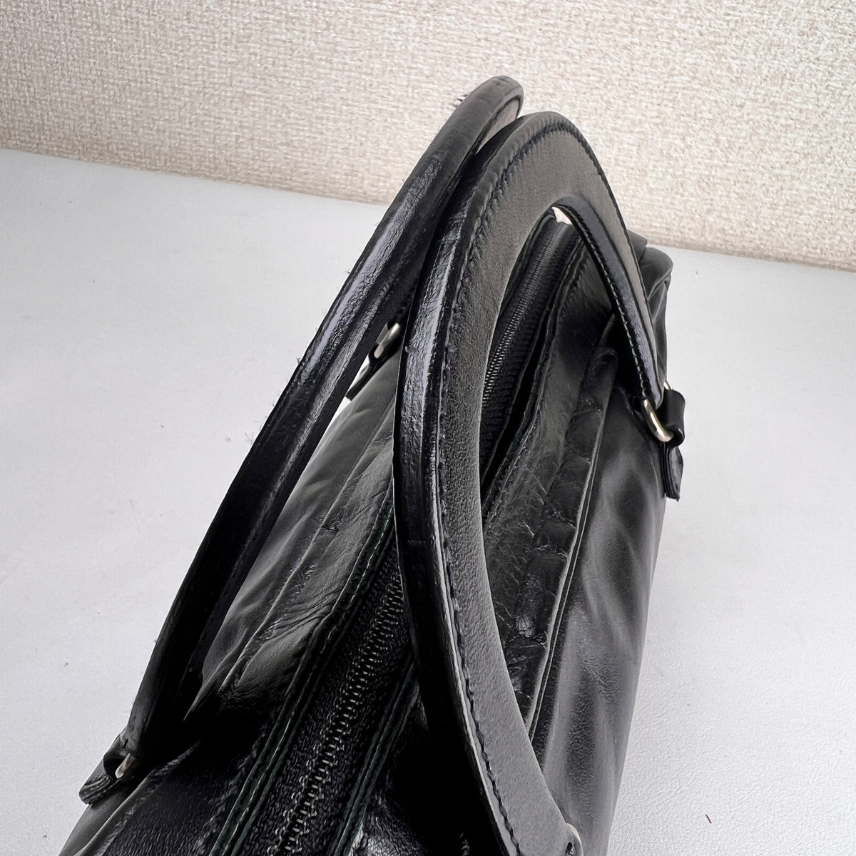 Prada Black Handle Bags A-19259