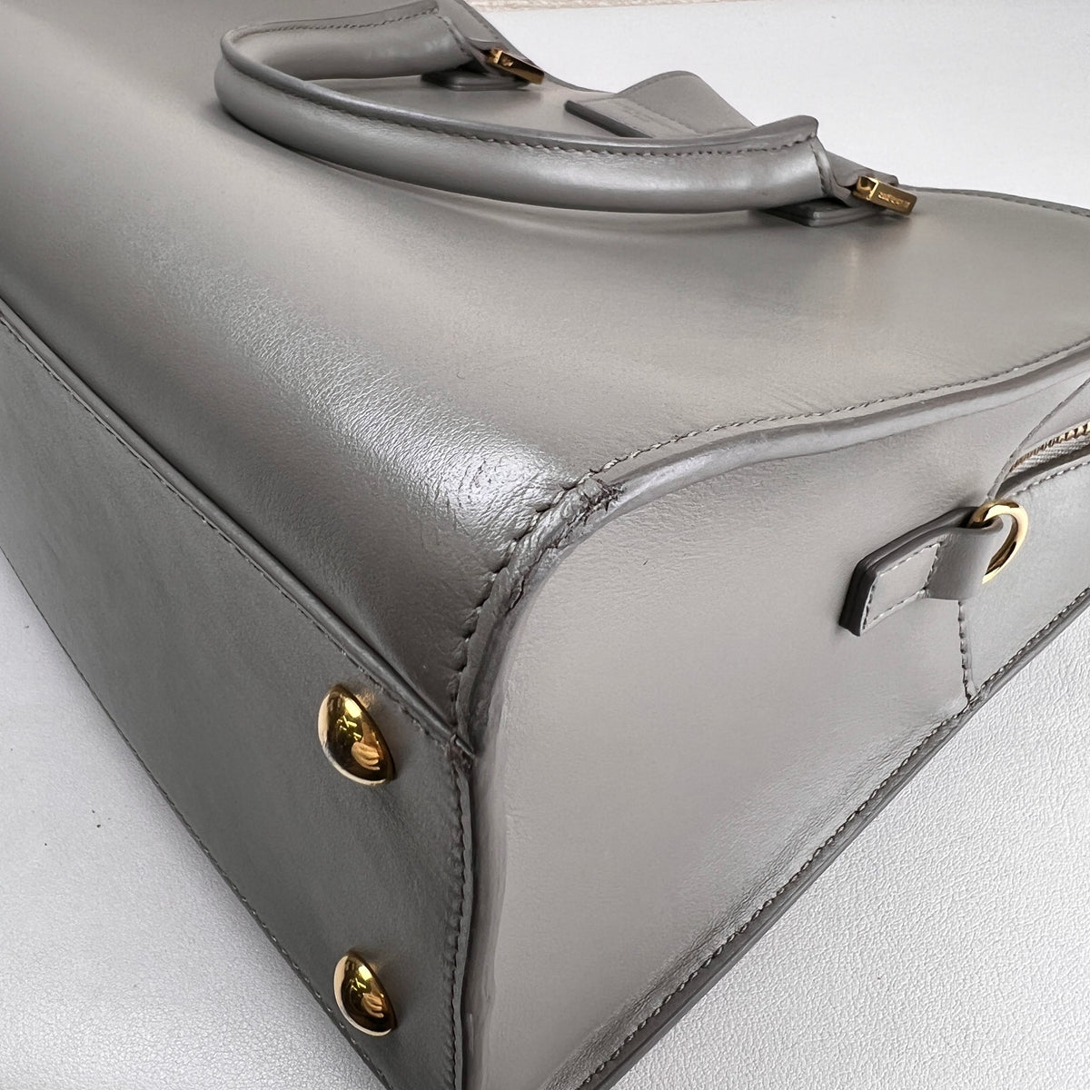 Saint Laurent Gray Handle Bags A-19263