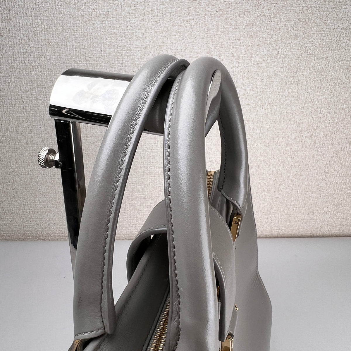 Saint Laurent Gray Handle Bags A-19263