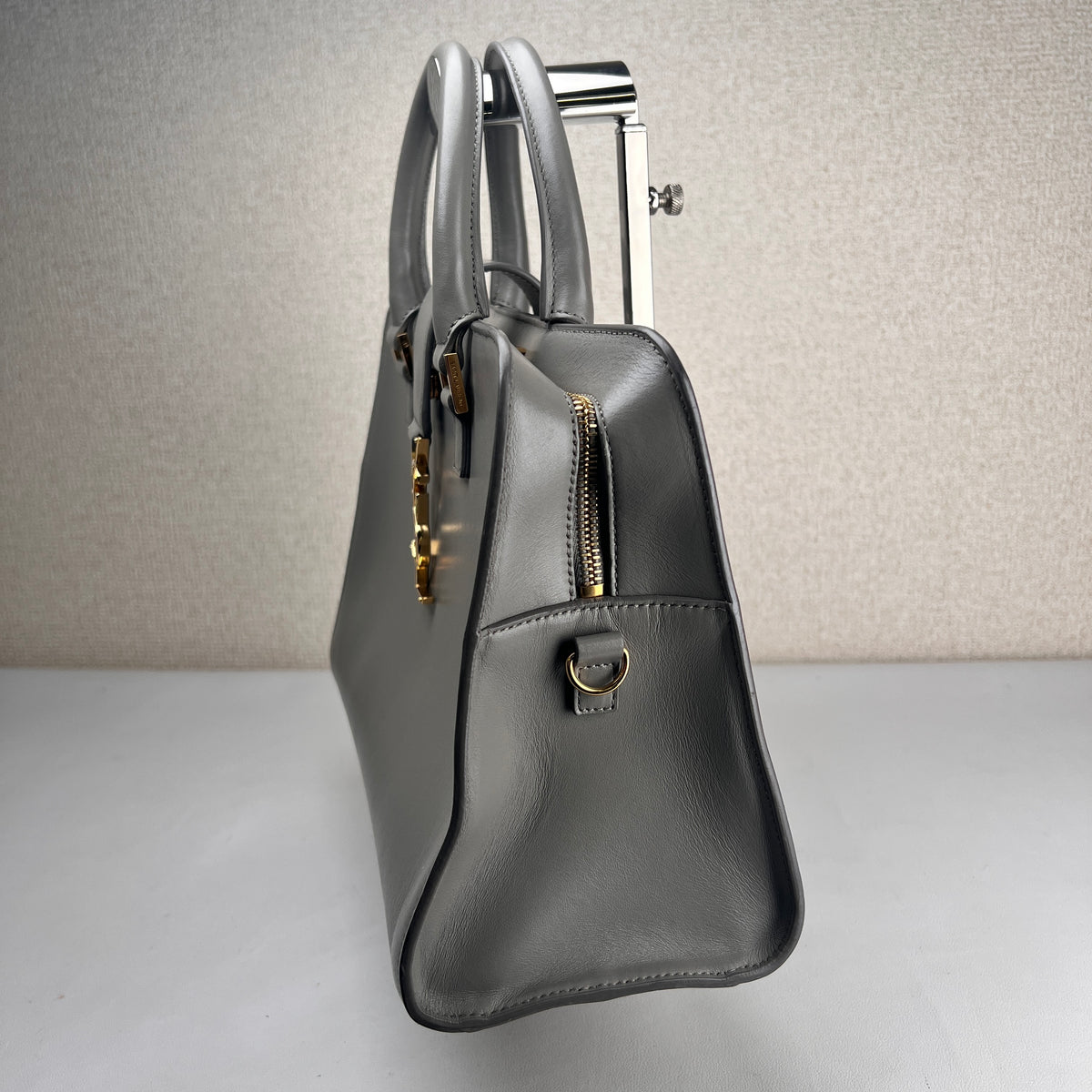 Saint Laurent Gray Handle Bags A-19263