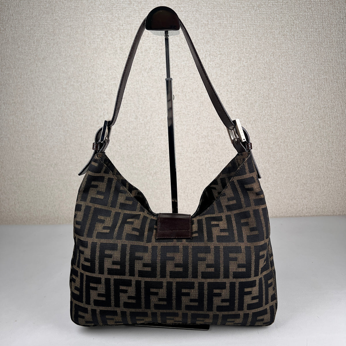 Fendi Brown Shoulder Bags A-19265