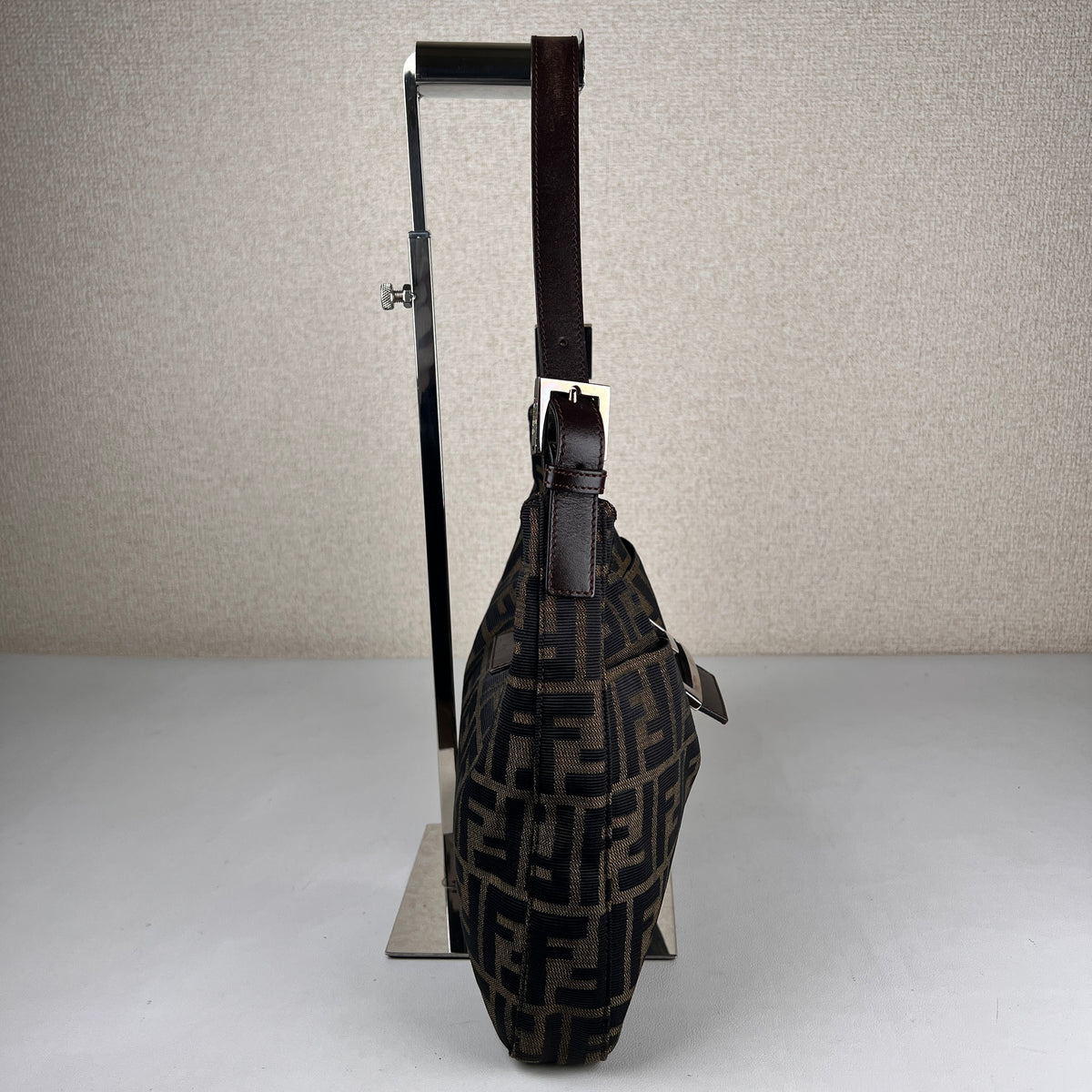 Fendi Brown Shoulder Bags A-19265