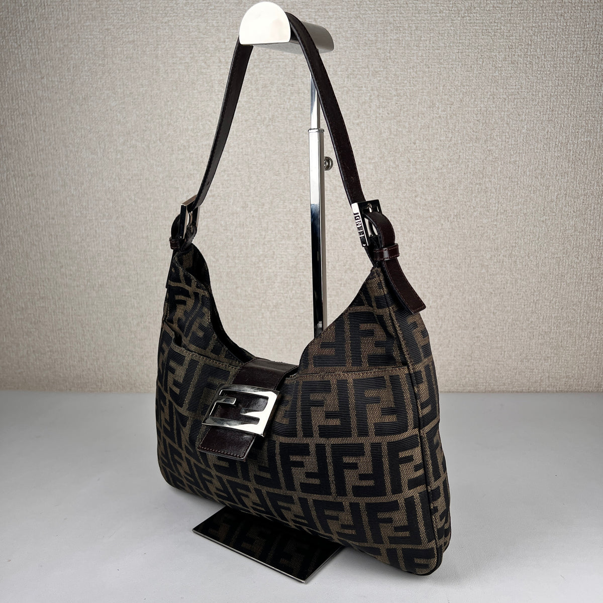 Fendi Brown Shoulder Bags A-19265