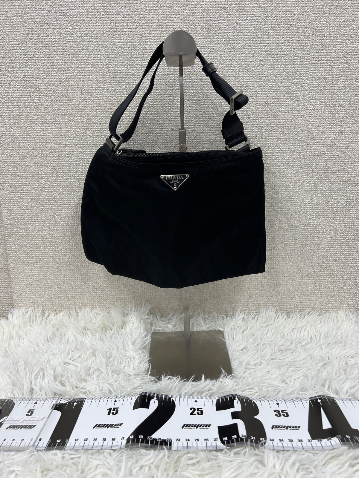 Prada Black Shoulder Bags A-19268