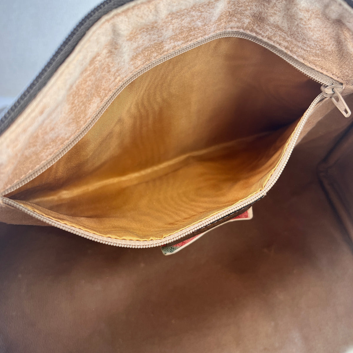 Gucci Brown Travel Bags A-19271