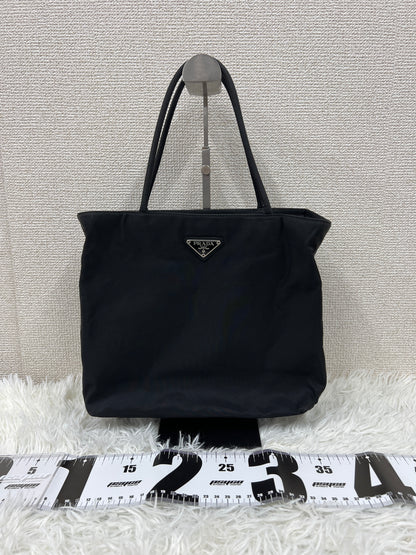Prada Black Tote Bags A-19273