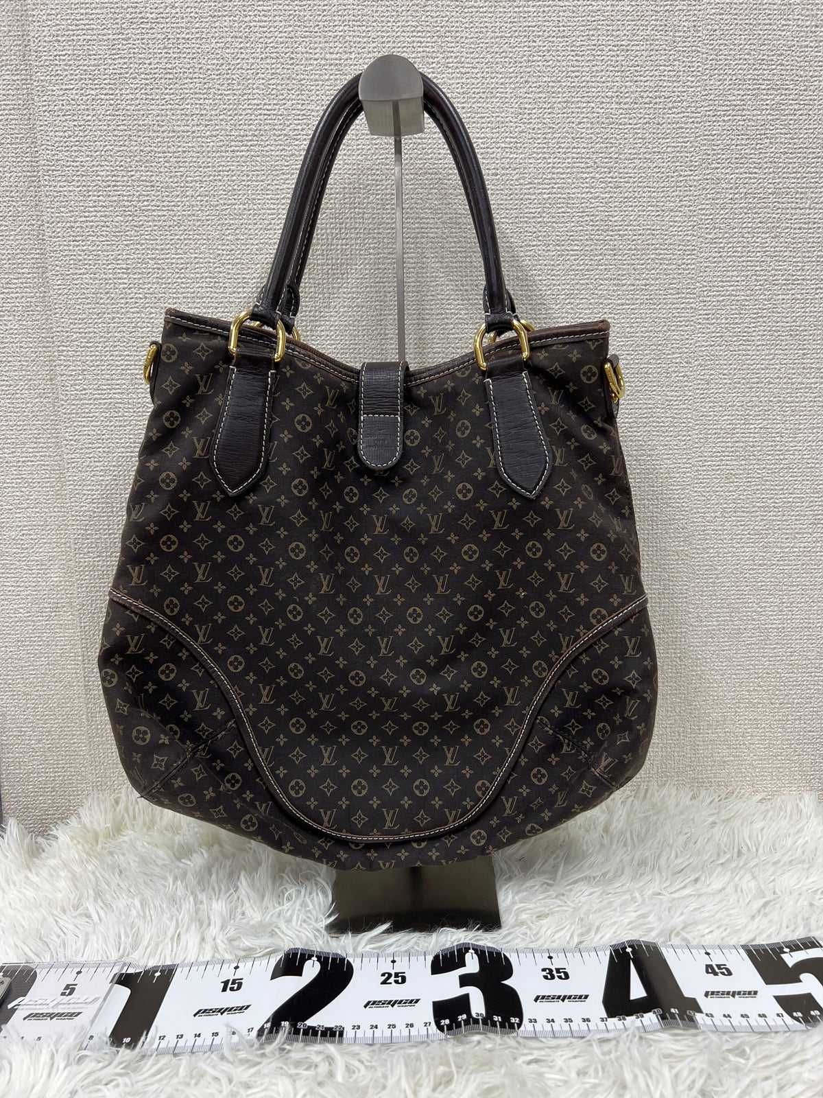 Louis Vuitton Brown Shoulder Bags A-19275