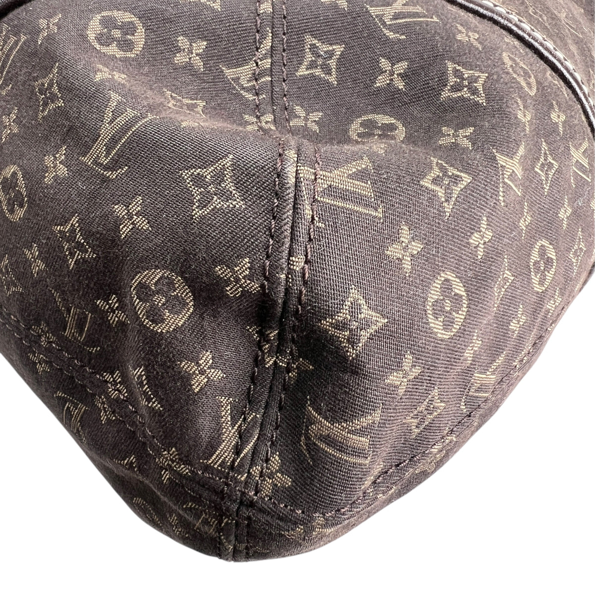 Louis Vuitton Brown Shoulder Bags A-19275