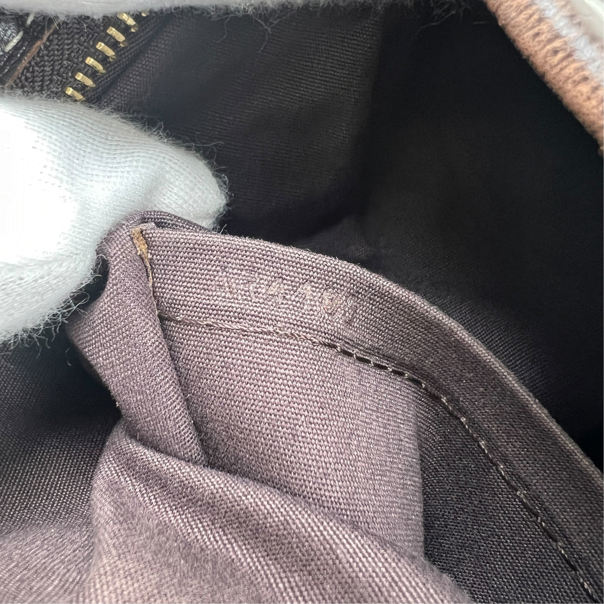 Louis Vuitton Brown Shoulder Bags A-19275