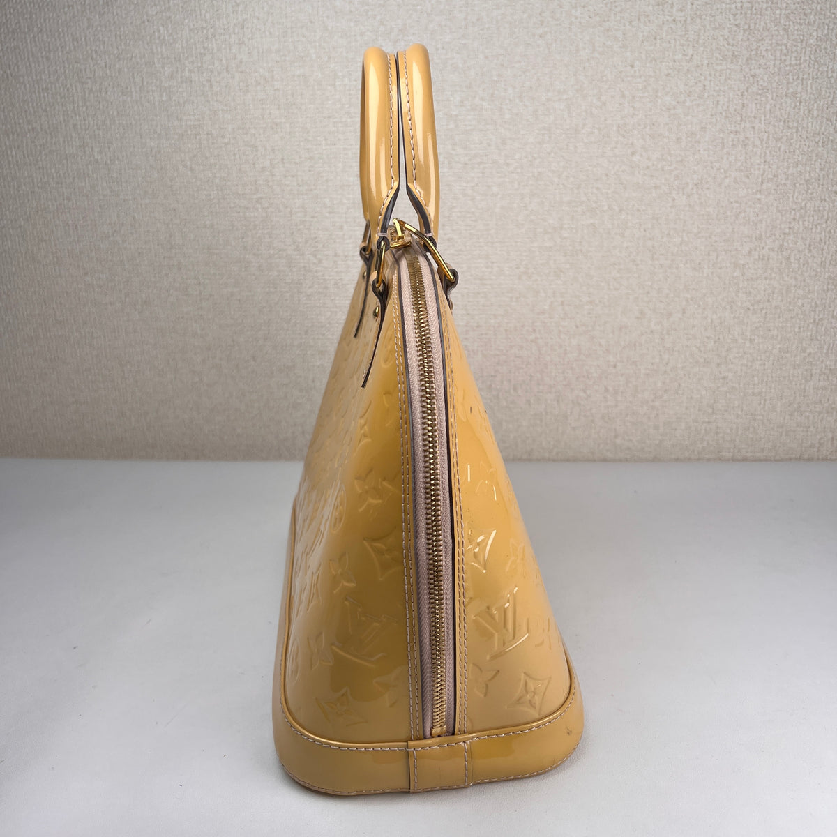 Louis Vuitton Yellow Handle Bags A-19276