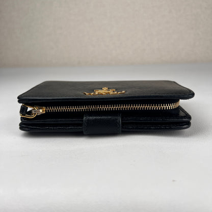 Prada Black Wallets A-19278