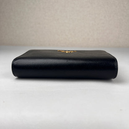 Prada Black Wallets A-19278