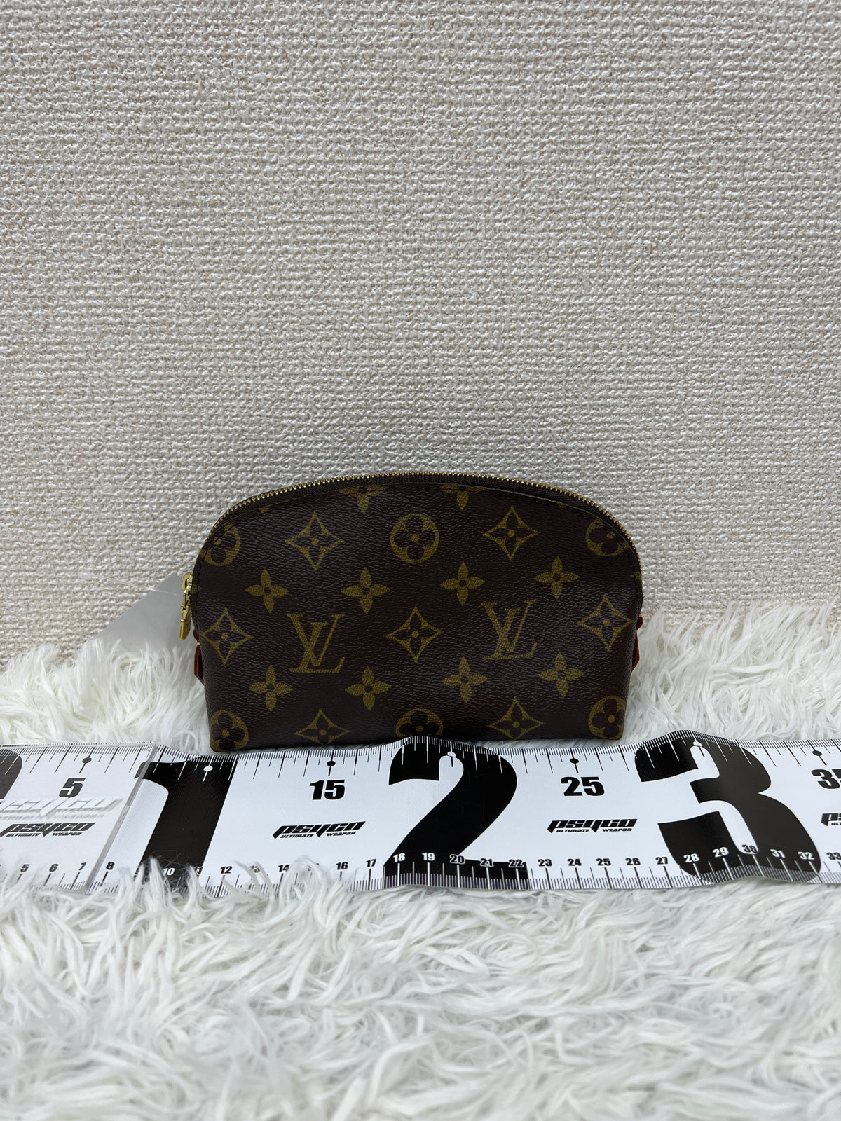 Louis Vuitton Brown Pouches A-19280