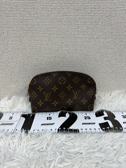 Louis Vuitton Brown Pouches A-19280