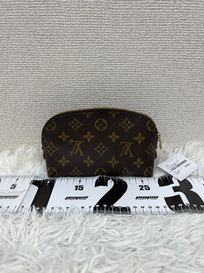 Louis Vuitton Brown Pouches A-19280