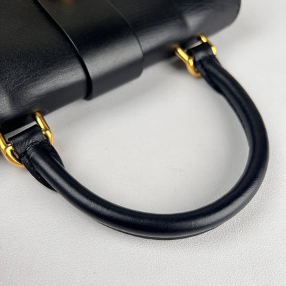 Louis Vuitton Gold Shoulder Bags A-19291