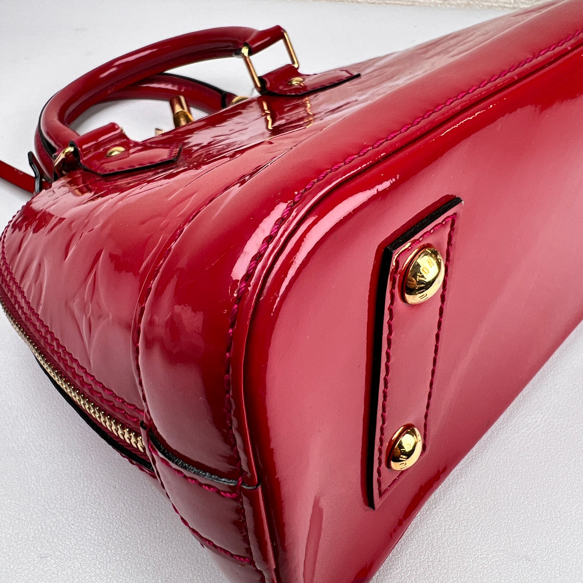 Louis Vuitton Red Handle Bags A-19292
