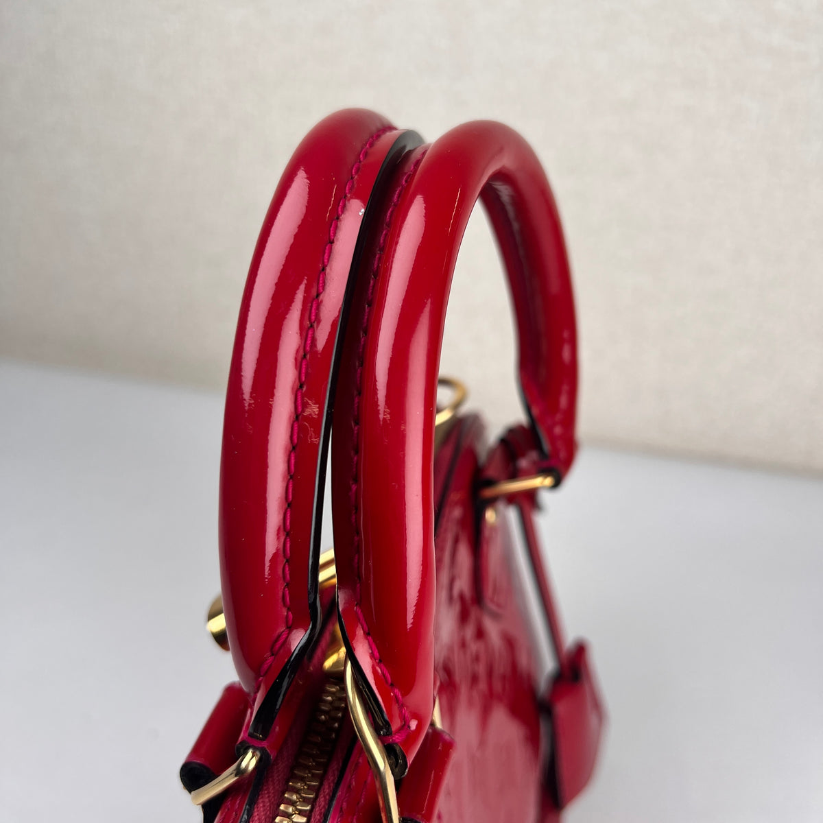 Louis Vuitton Red Handle Bags A-19292