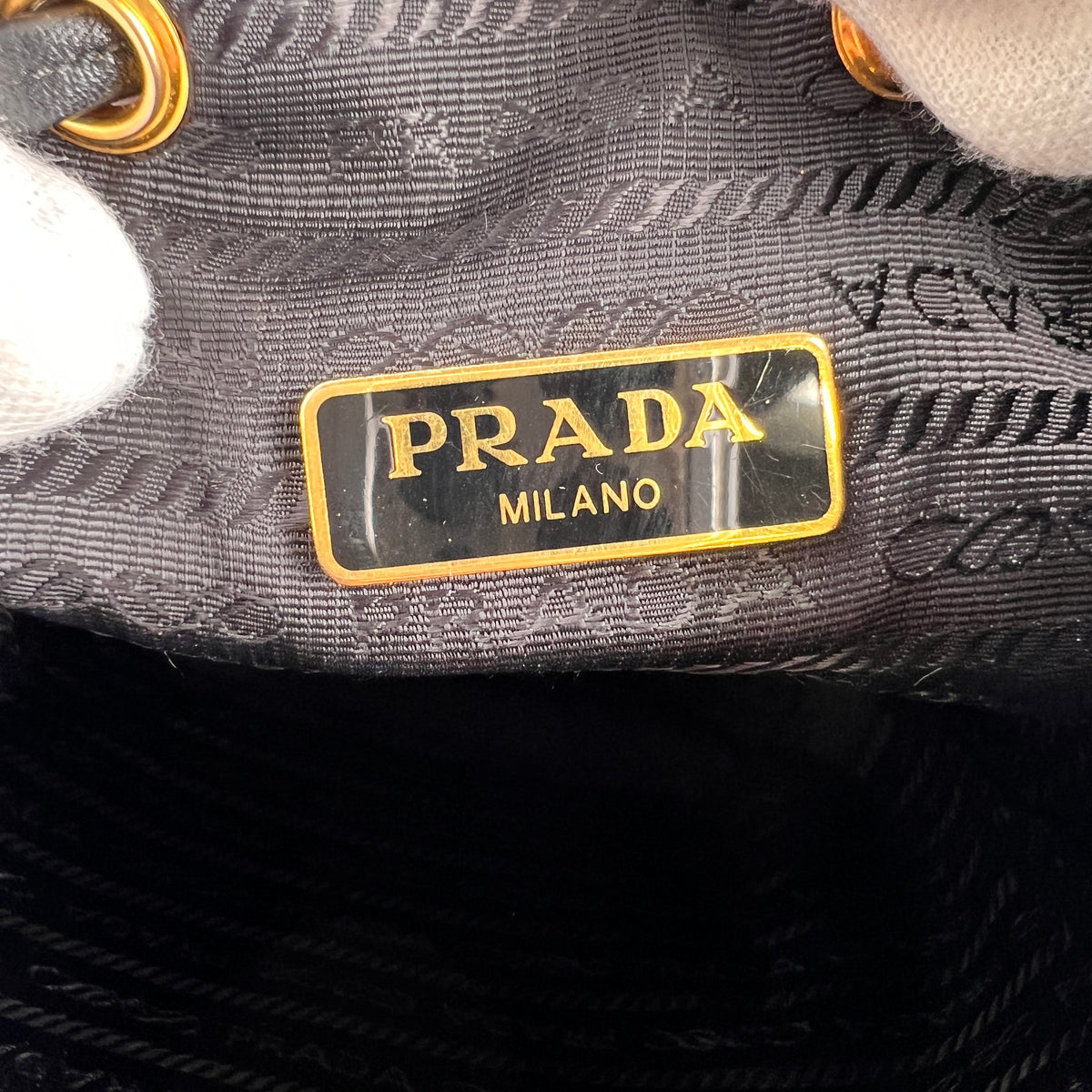 Prada Black Shoulder Bags A-19293