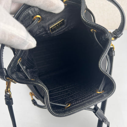 Prada Black Shoulder Bags A-19293