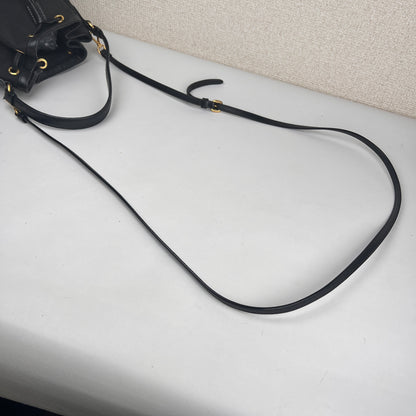Prada Black Shoulder Bags A-19293