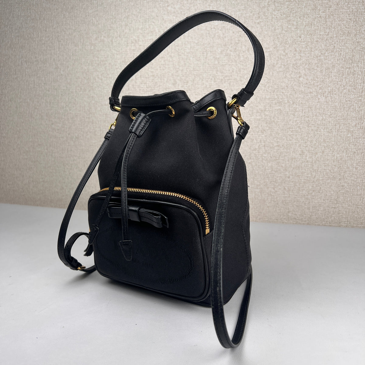 Prada Black Shoulder Bags A-19293