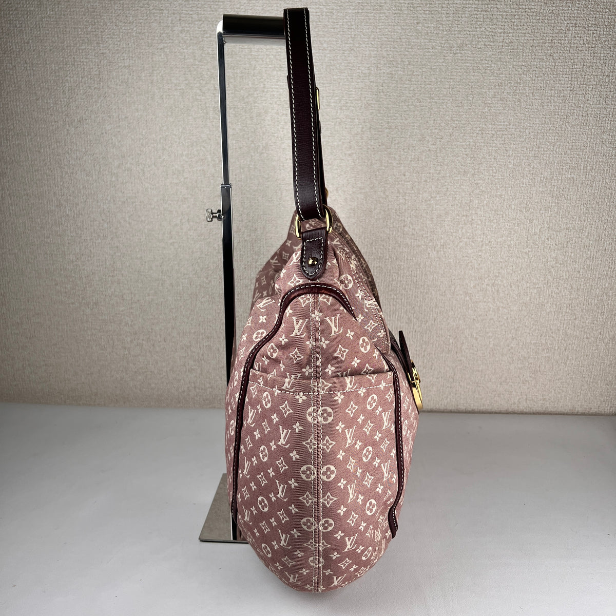Louis Vuitton Pink Tote Bags A-19294