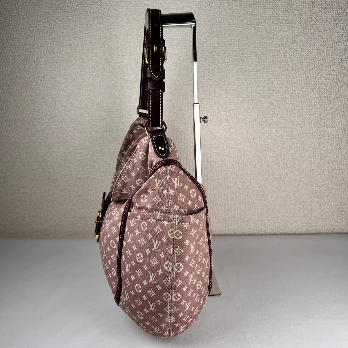 Louis Vuitton Pink Tote Bags A-19294