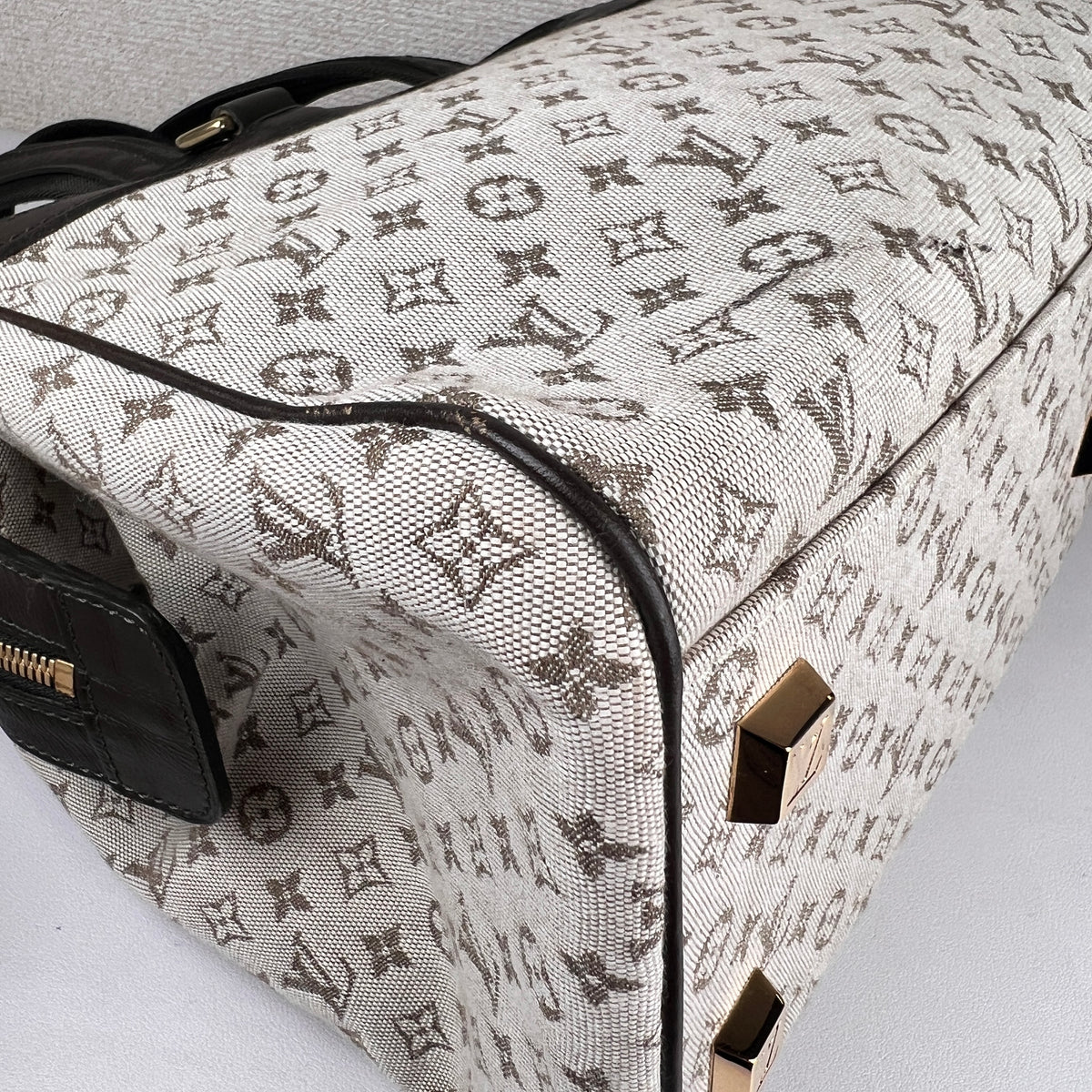 Louis Vuitton White Handle Bags A-19295