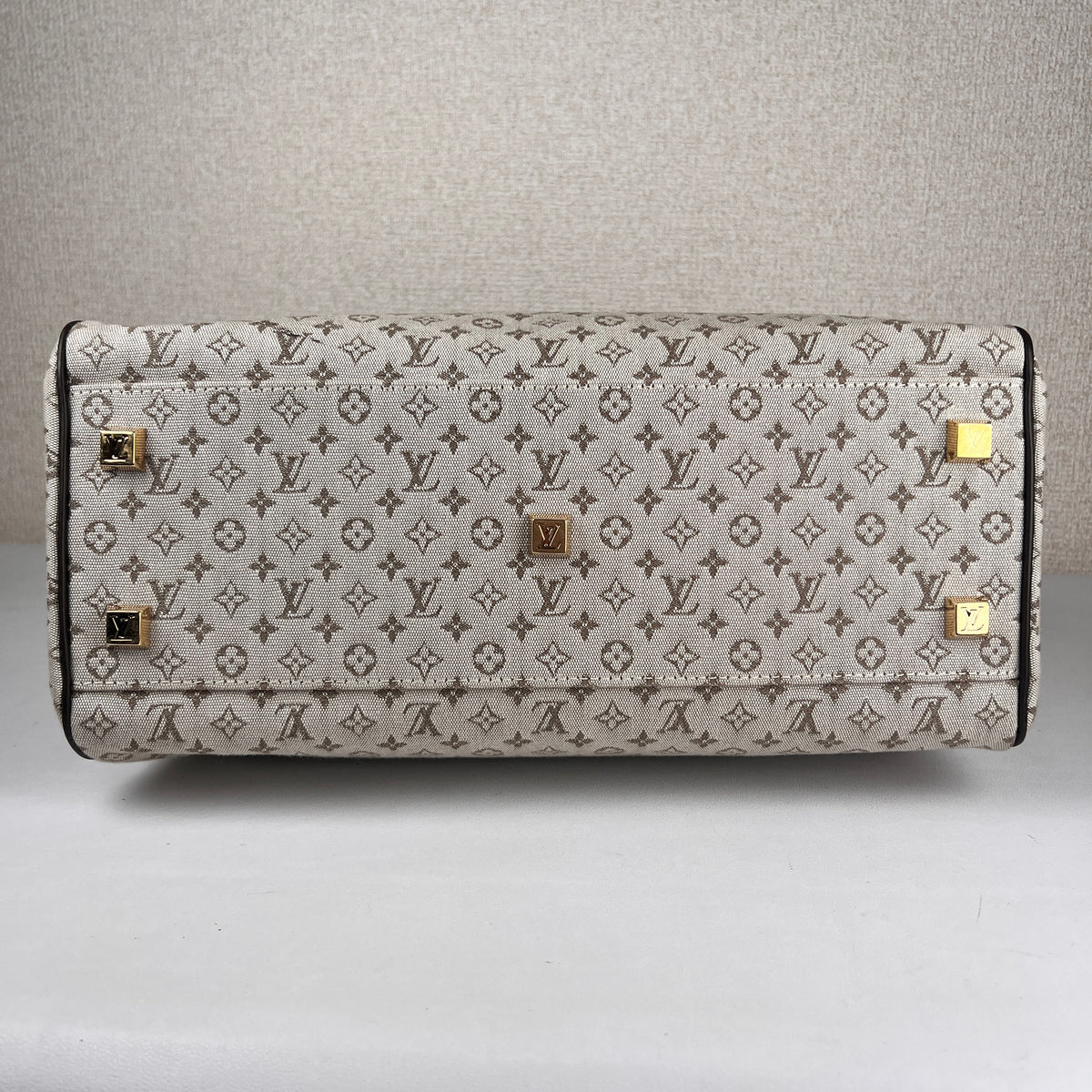 Louis Vuitton White Handle Bags A-19295