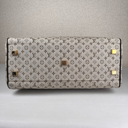 Louis Vuitton White Handle Bags A-19295