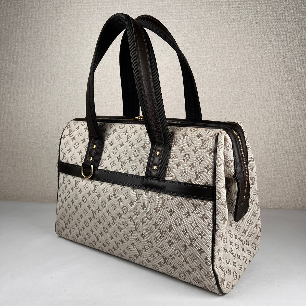 Louis Vuitton White Handle Bags A-19295