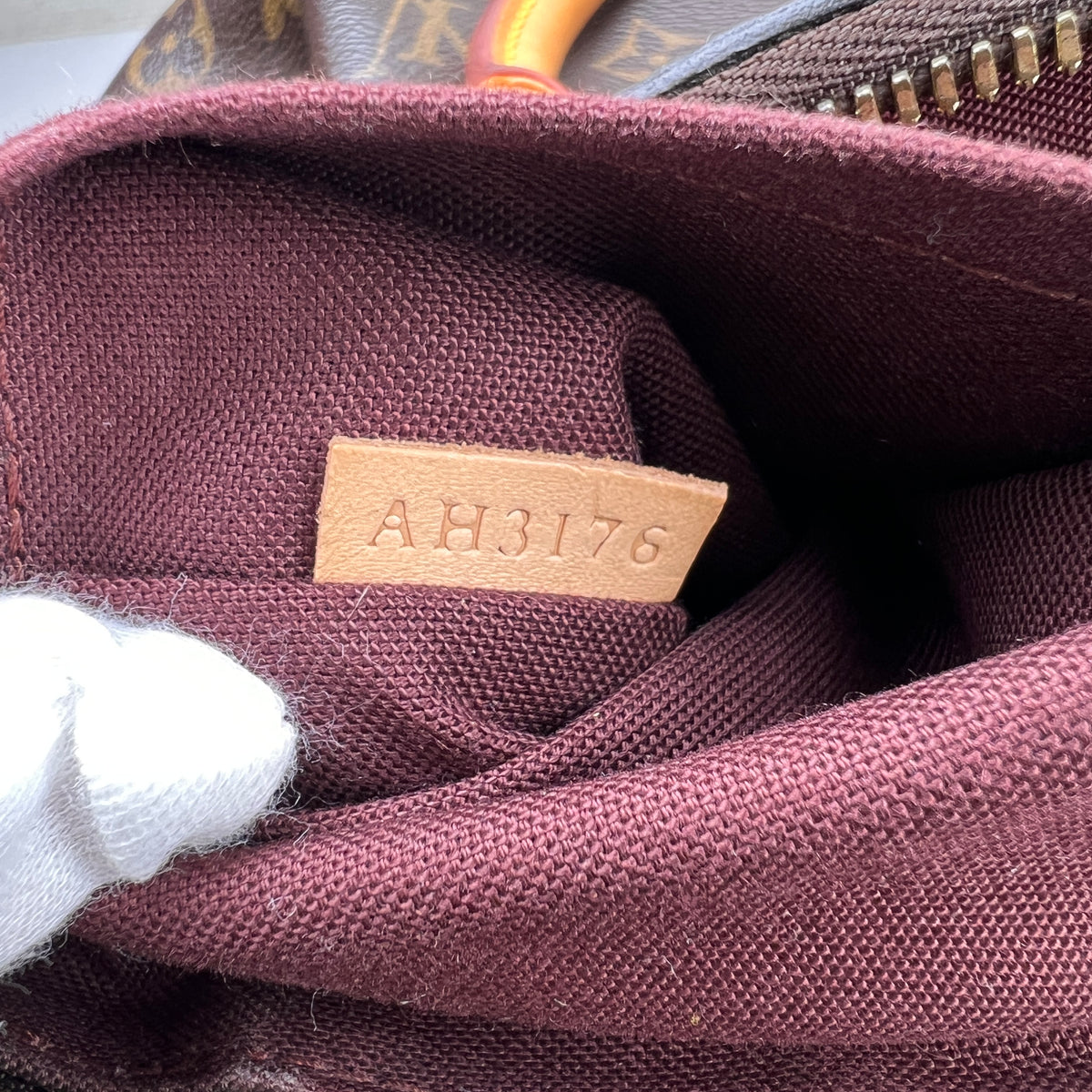 Louis Vuitton Brown Handle Bags A-19297